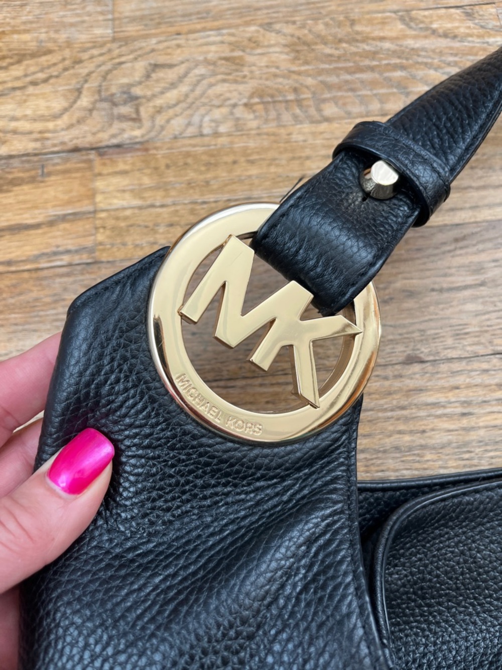 Michael Kors Black Leather Shoulder Hobo with Gold MK Charm - Picture 2 of 8